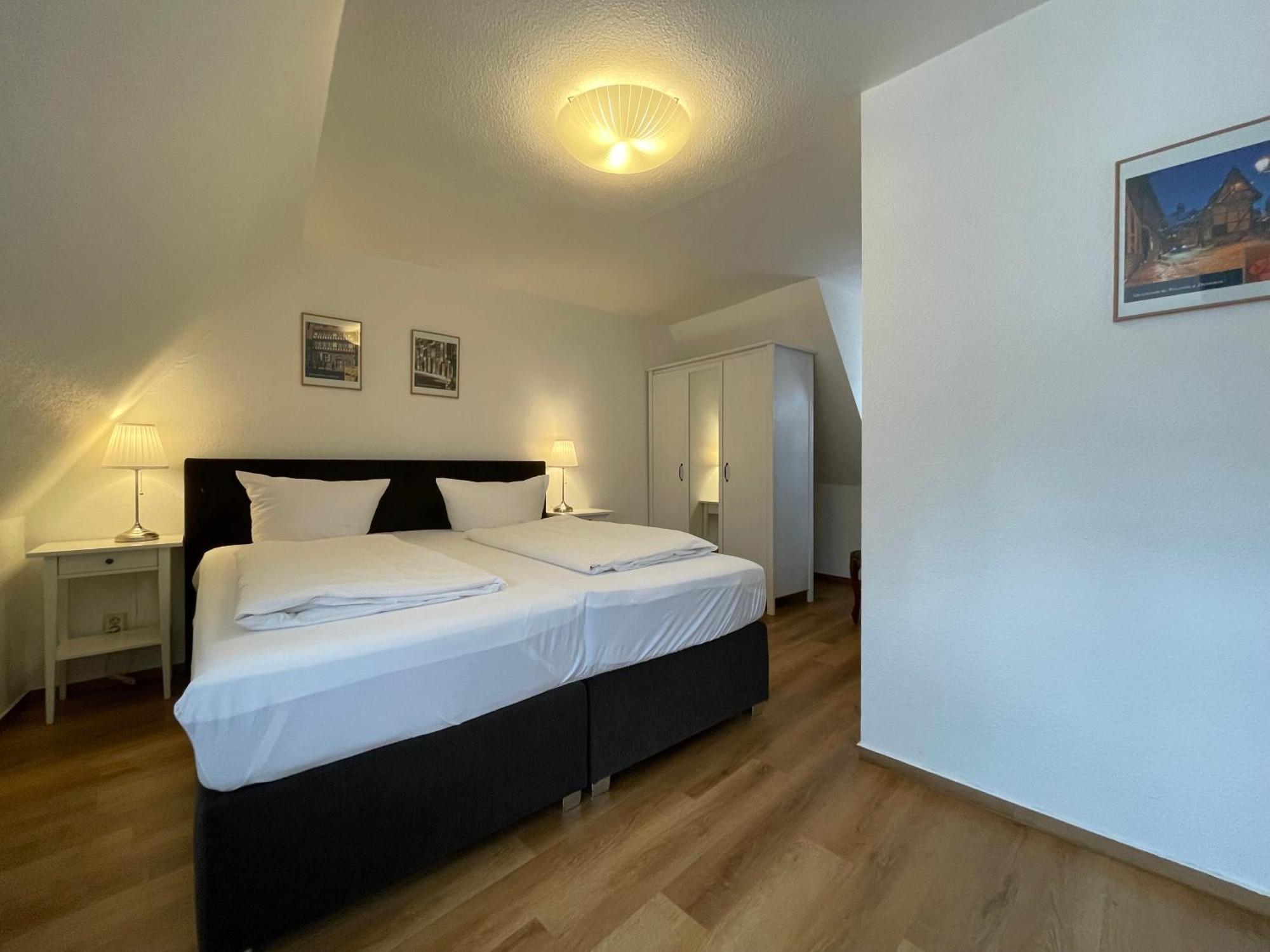 Apartment Mit Balkon No4 เควดลินบวร์ก ภายนอก รูปภาพ